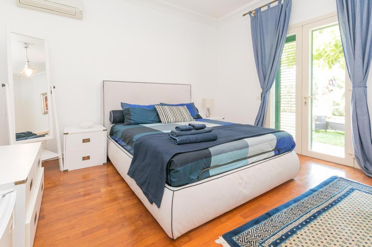 Fronte Spiaggia Zoe Villa เอากุสตา ภายนอก รูปภาพ